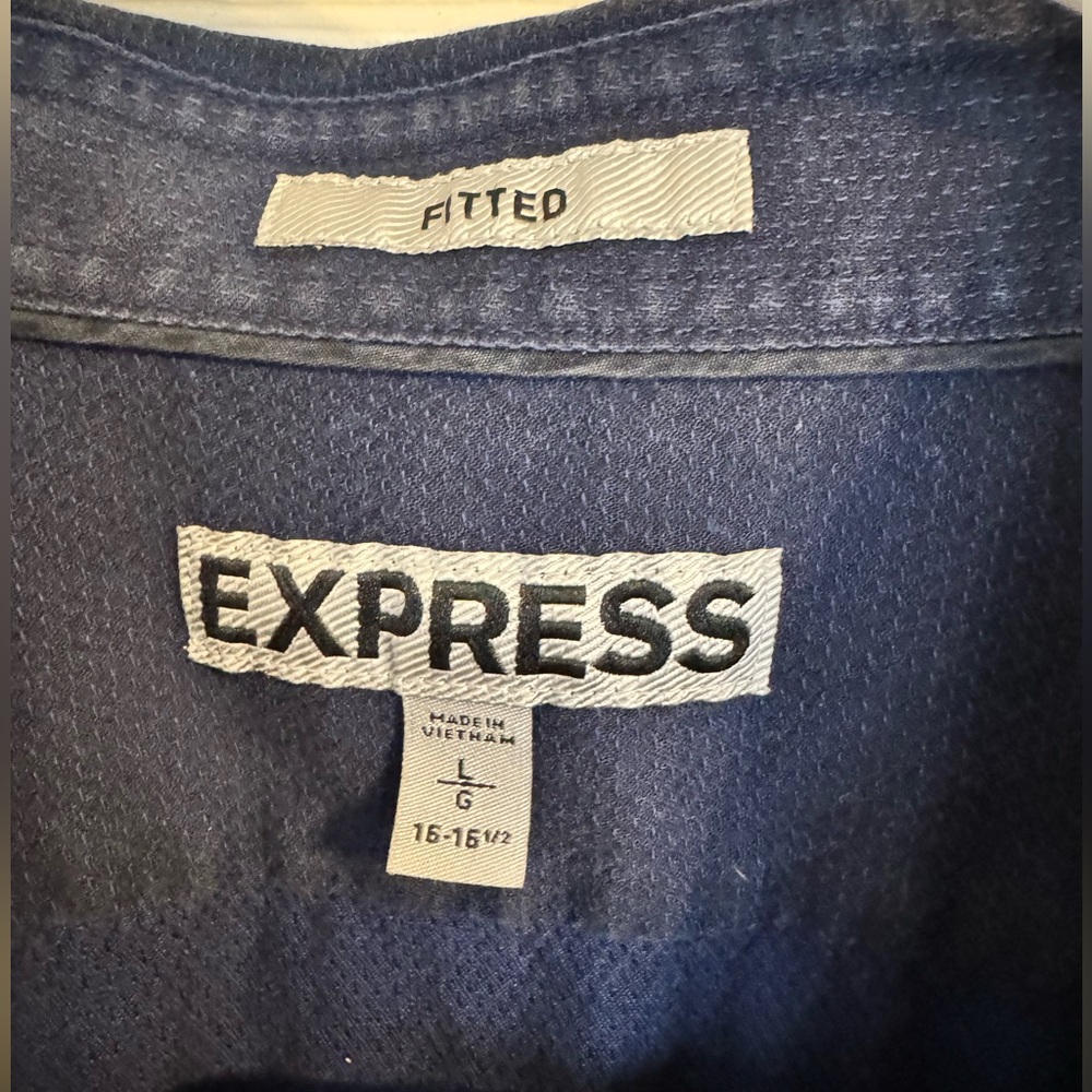 Express fitted button down - Picture 3 of 3